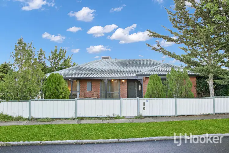 52 James Cook Drive, Melton West VIC 3337