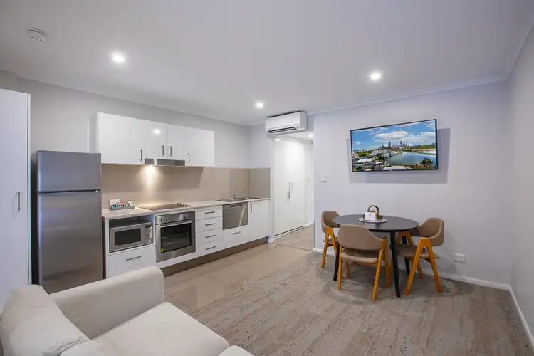 221/85 Deakin Street,, Kangaroo Point QLD 4169