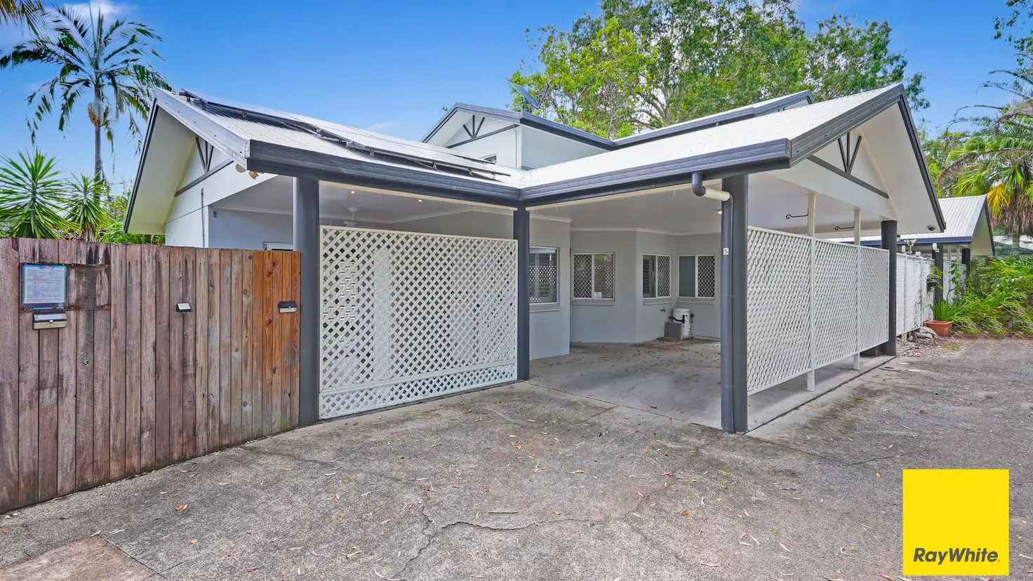 Main view of Homely townhouse listing, 5/1 Hollett Close, Manunda QLD 4870