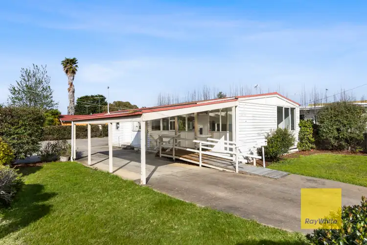 46 Bellarine Highway, Newcomb VIC 3219