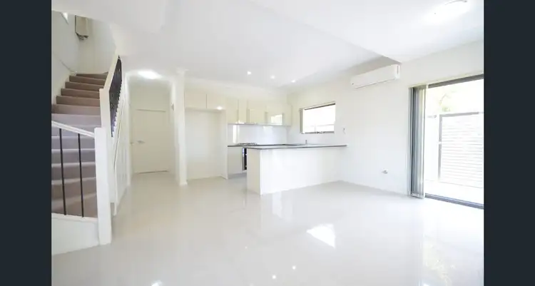 12/61 Irrigation Rd, South Wentworthville NSW 2145