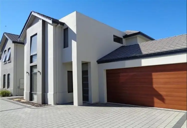 2/93 Kent Street, Rockingham WA 6168