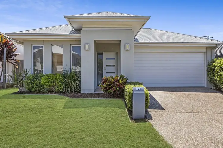 129 Mackintosh Drive, North Lakes QLD 4509