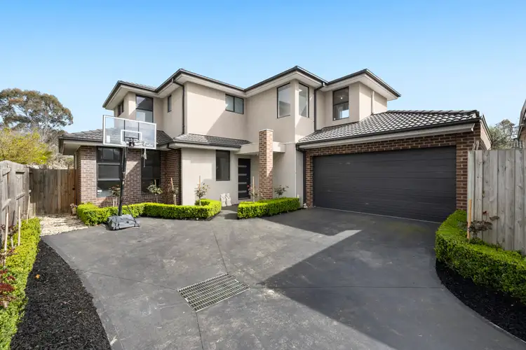2/12 Ross Street, Ferntree Gully VIC 3156