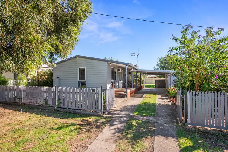 17 Marroo Street, White Hills VIC 3550