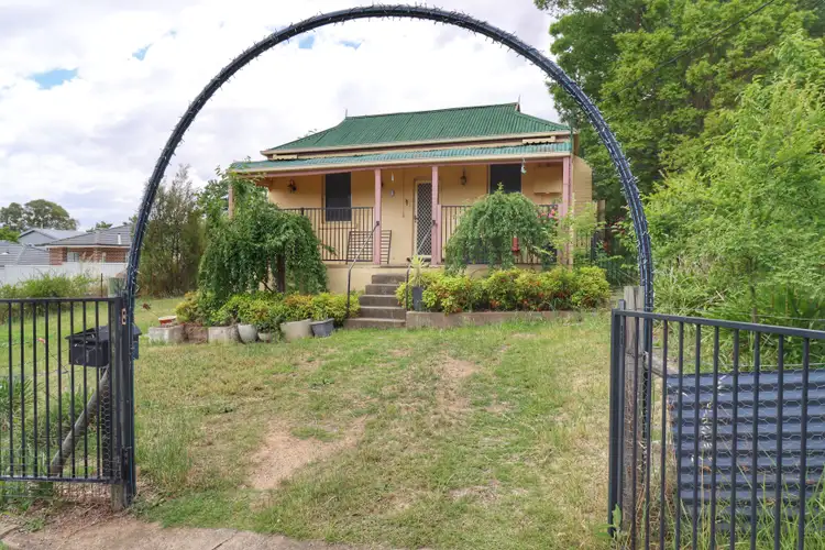 1 Flint Lane, Cowra NSW 2794