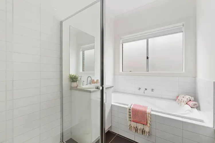 Sixth view of Homely house listing, 11 Leveque Loop, Craigieburn VIC 3064