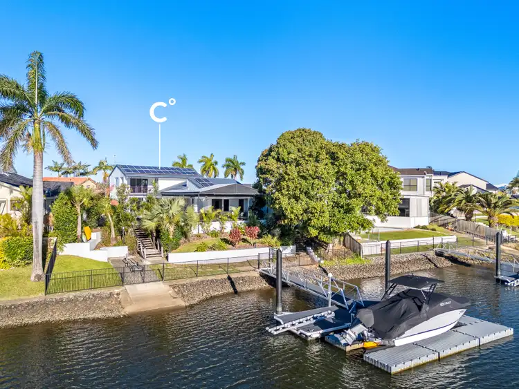 4 Aran Court, Sorrento QLD 4217