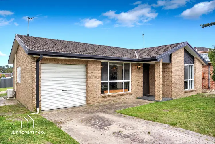 19 Risdon Crescent, Kariong NSW 2250