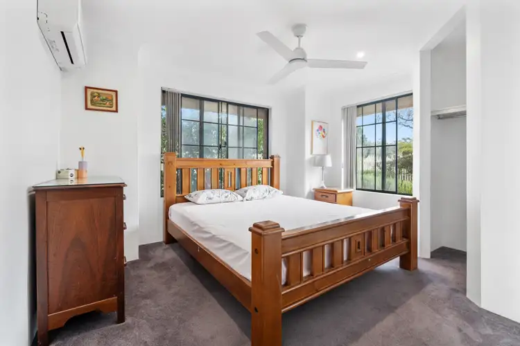 Sixth view of Homely villa listing, 8/28 Holmesdale Road, Woodbridge WA 6056