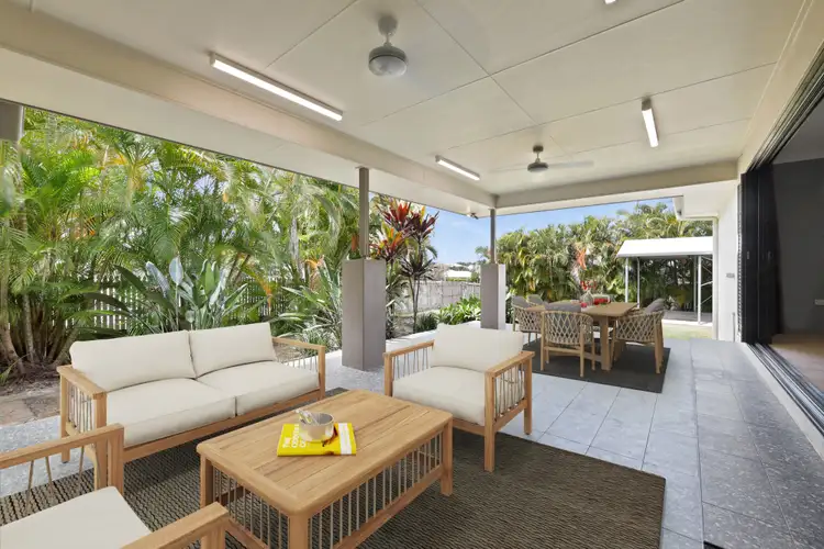 1 Douglas Crescent, Rural View QLD 4740