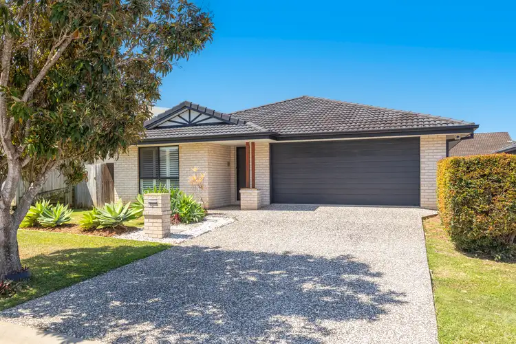 2 Lizard Place, Redland Bay QLD 4165