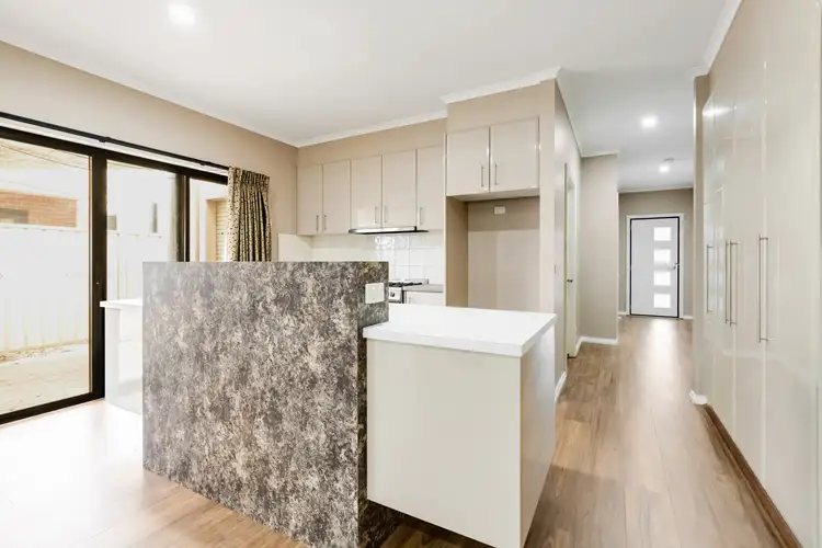 Sixth view of Homely house listing, 1/34 Carfora Drive, Mildura VIC 3500