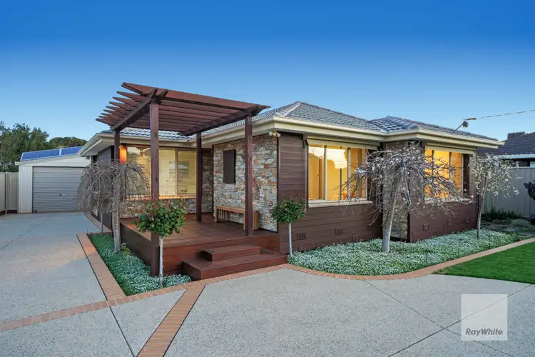 4 Jindara Court, Gladstone Park VIC 3043
