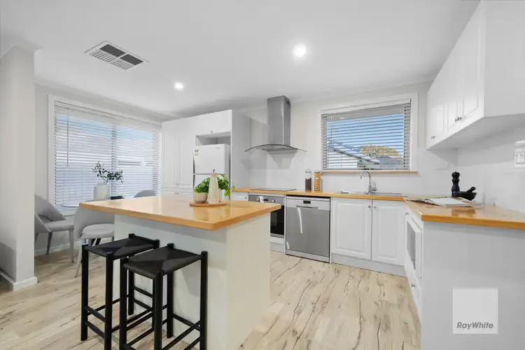 Fifth view of Homely house listing, 4 Jindara Court, Gladstone Park VIC 3043