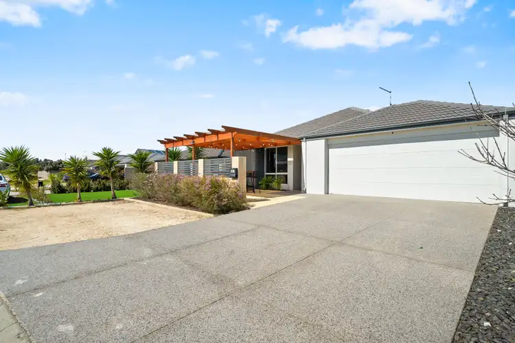 8 Majorelle Way, Karnup WA 6176