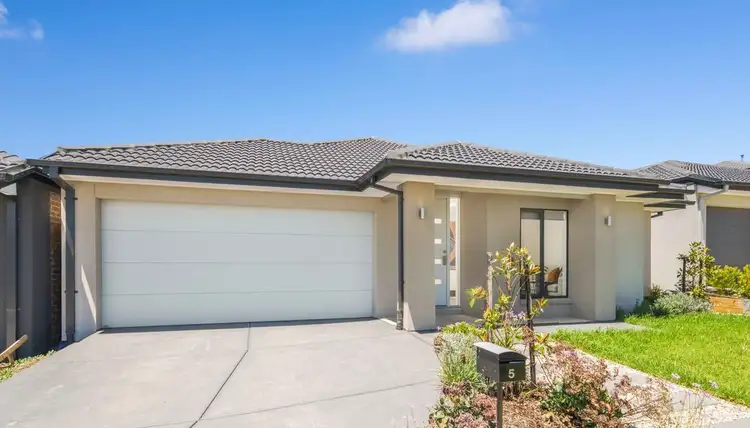 Second view of Homely house listing, 5 Gosfield Drive, Werribee VIC 3030