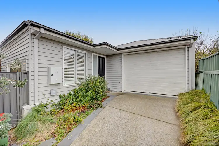 12B Otira Rd, Knoxfield VIC 3180