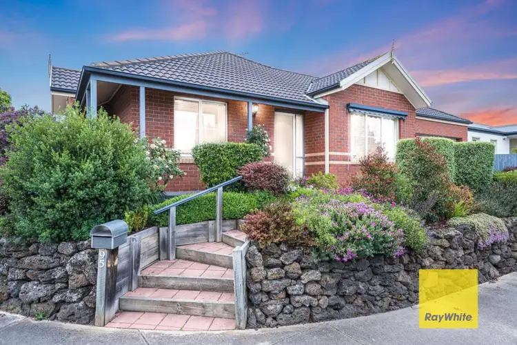 95 Augustine Drive, Highton VIC 3216