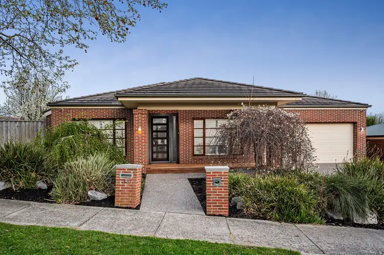 36 Janet Bowman Boulevard, Beaconsfield VIC 3807