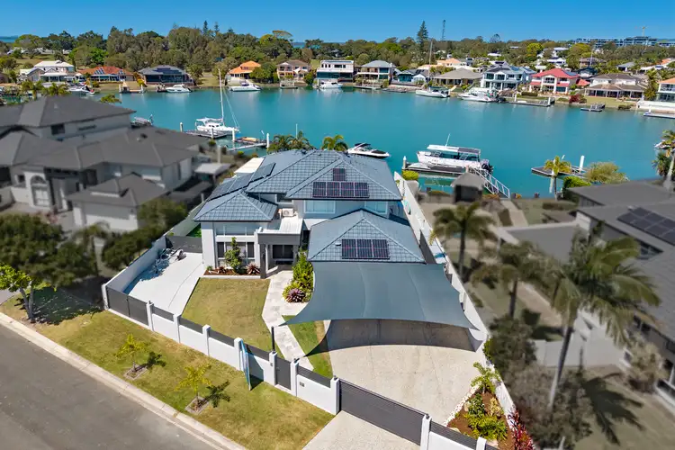 18 Martingale Court, Raby Bay QLD 4163