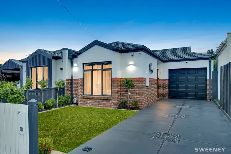 5a Eames Avenue, Brooklyn VIC 3012