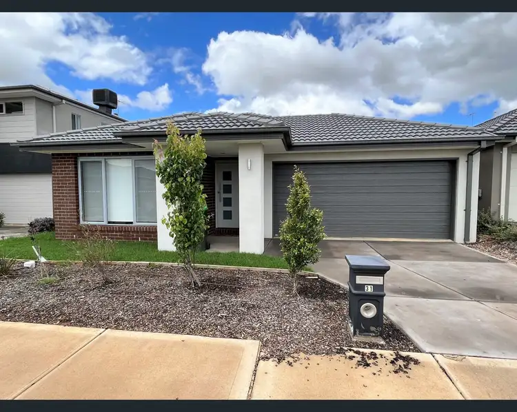 31 Henderson Drive, Tarneit VIC 3029