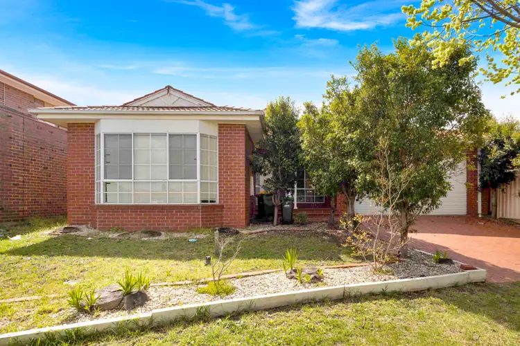 9 Tormorvey Avenue, Hillside VIC 3037