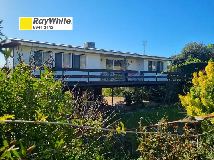 48 Otway Street, Gundagai NSW 2722