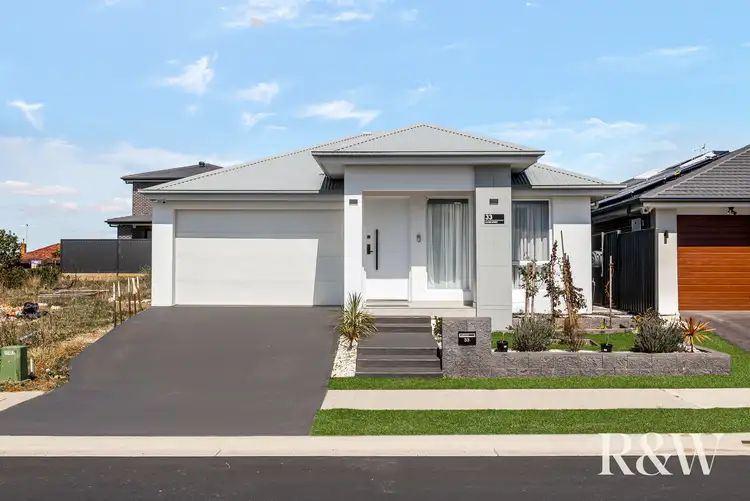 33 Globe Street, Grantham Farm NSW 2765