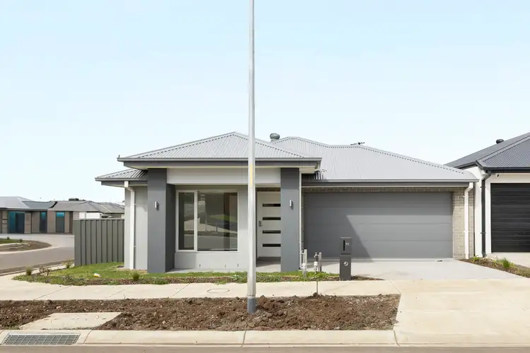 18 Currawong Street, Kalkallo VIC 3064