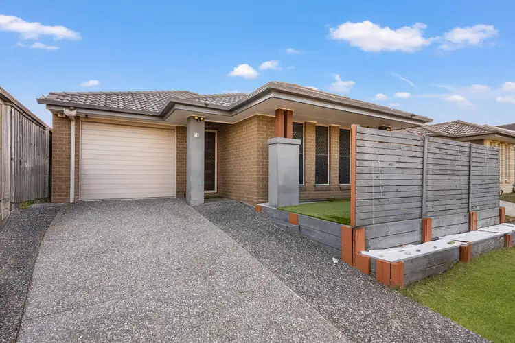 24 Watarrka Avenue, Fitzgibbon QLD 4018