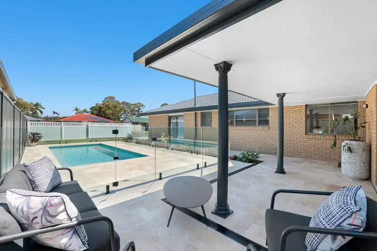 19 Menindee Avenue, Coombabah QLD 4216