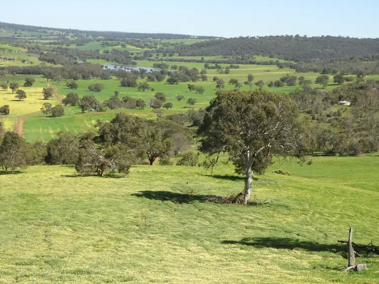 The Breakaway, Great Northern Highway, Bindoon WA 6502