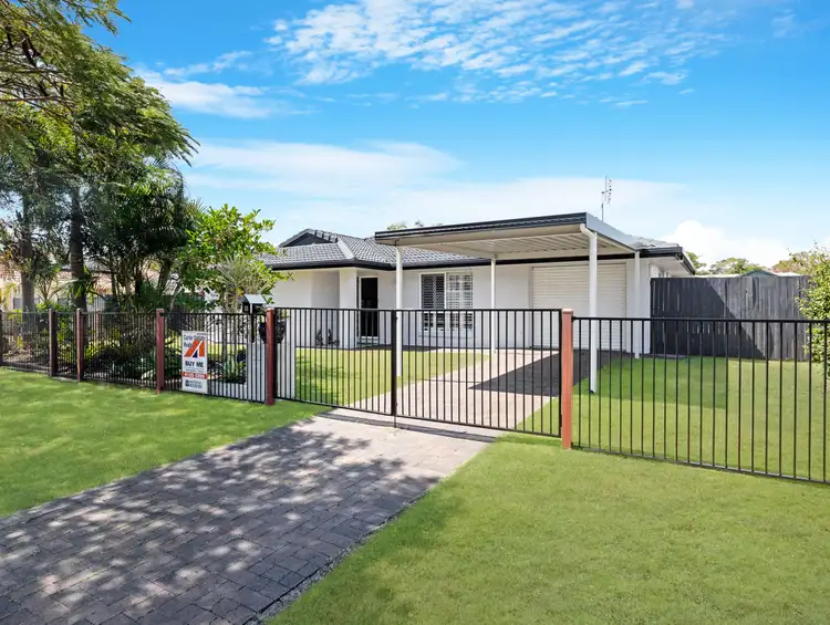 18 Lido Parade, Urangan QLD 4655