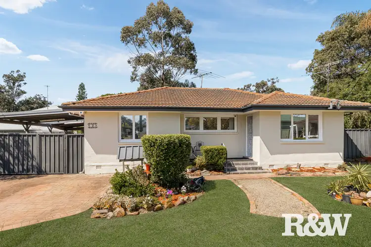 7 Kiwi Place, Lethbridge Park NSW 2770