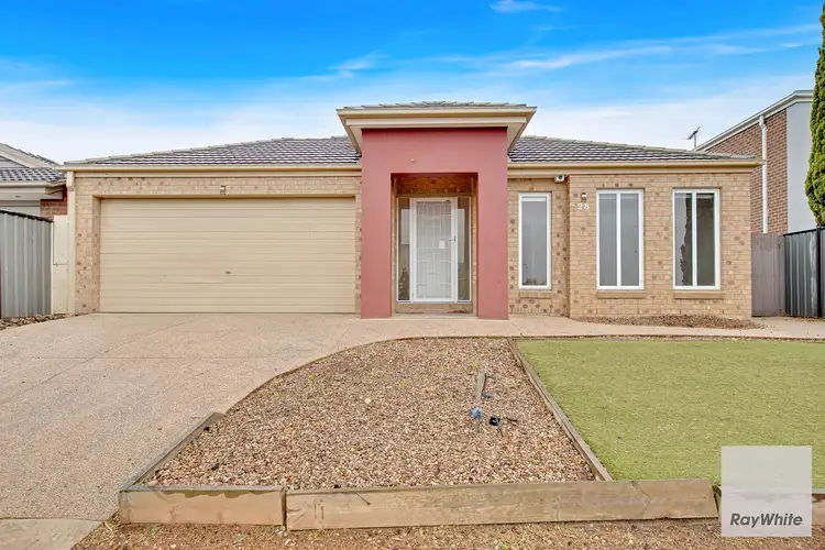 28 Pendragon Crescent, Derrimut VIC 3026