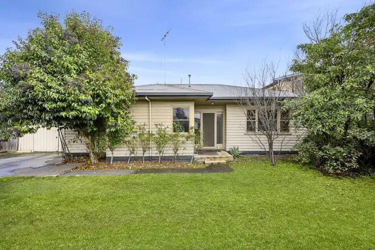45 Torquay Road, Belmont VIC 3216
