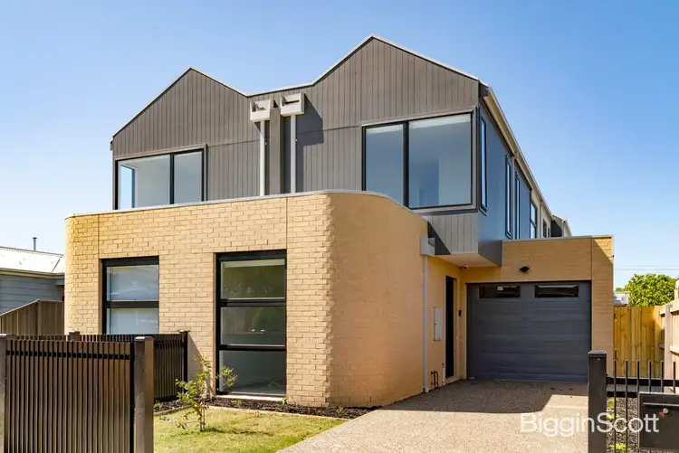 44 Angus Avenue, Altona North VIC 3025