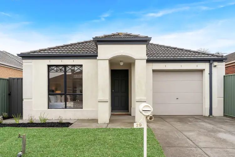 29 Chelsworth Loop, Craigieburn VIC 3064