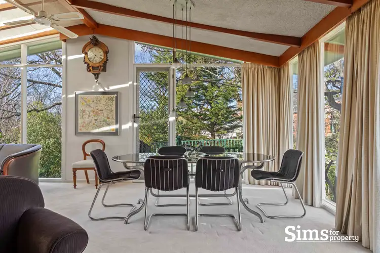 35 Newstead Crescent