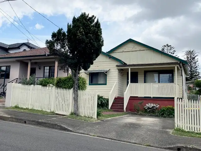 5 Griffin Avenue