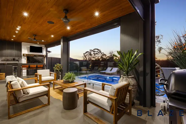 10 Rocco Place, Green Valley NSW 2168
