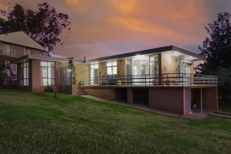 99 Macquarie Street, Cowra NSW 2794
