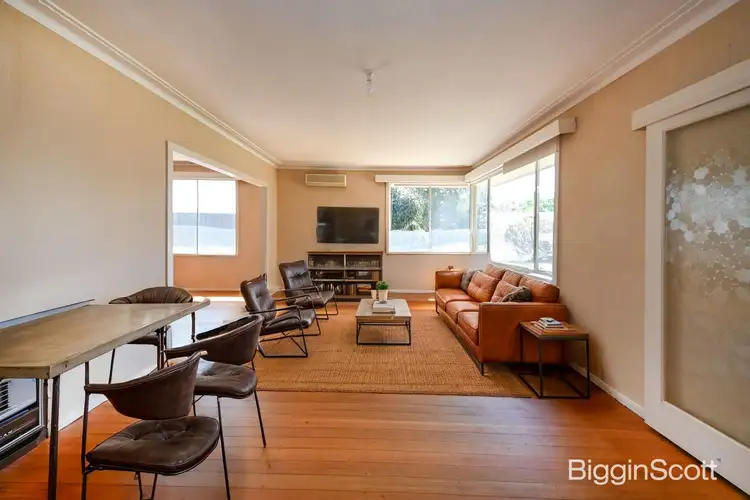 8 Chestnut Court, Wheelers Hill VIC 3150