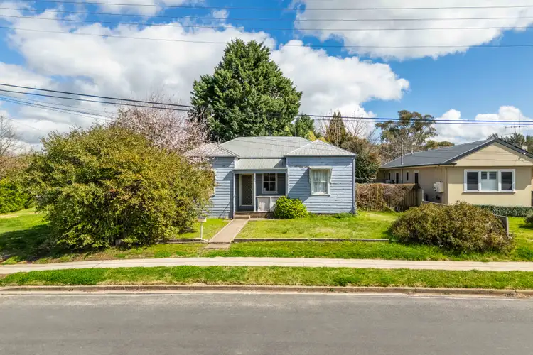 355 Peisley Street, Orange NSW 2800
