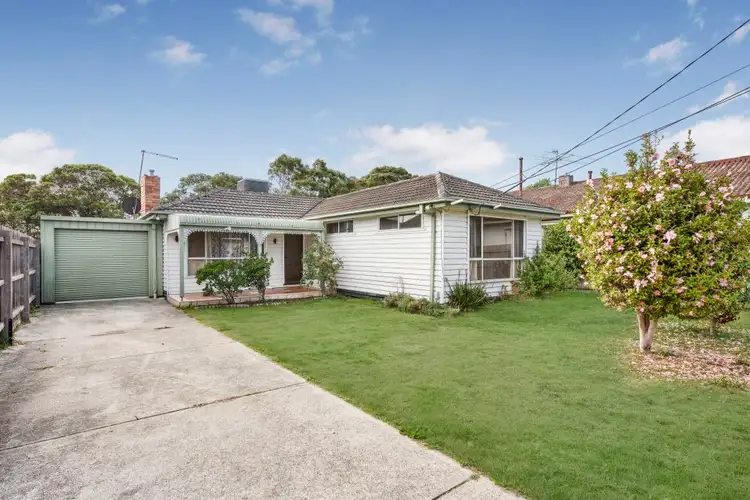 15 Glendale  Road, Springvale VIC 3171