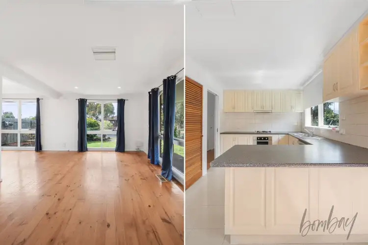 Second view of Homely house listing, 5 Bowes Place, Craigieburn VIC 3064