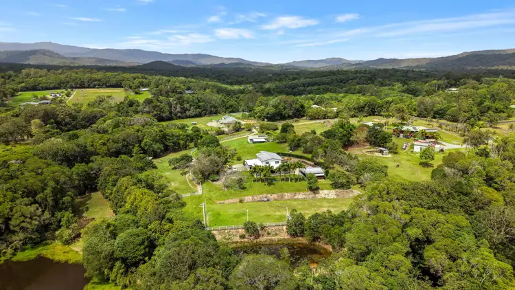 15 Edward Elgar Close