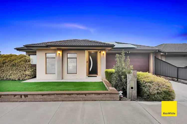 27 Topcliffe Crescent, Truganina VIC 3029